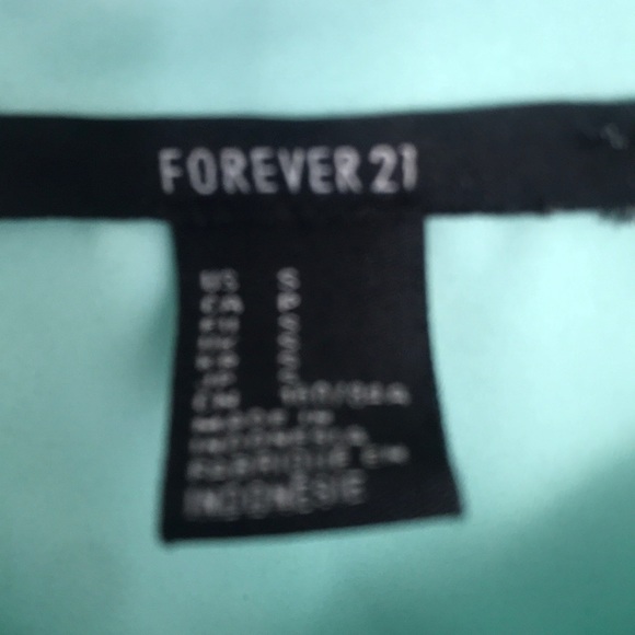 Beautiful Mint Blouse with Gold Pops - Picture 9 of 11